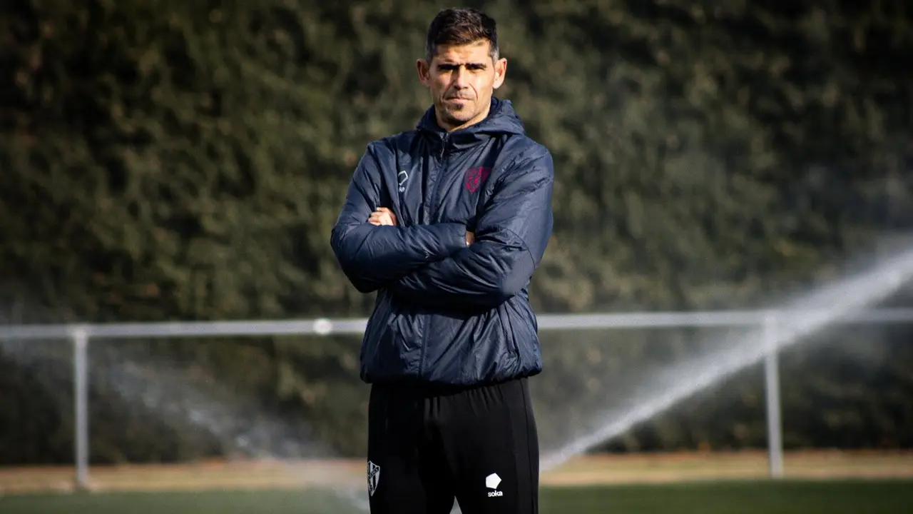 Antonio Hidalgo en un entrenamiento / SD HUESCA