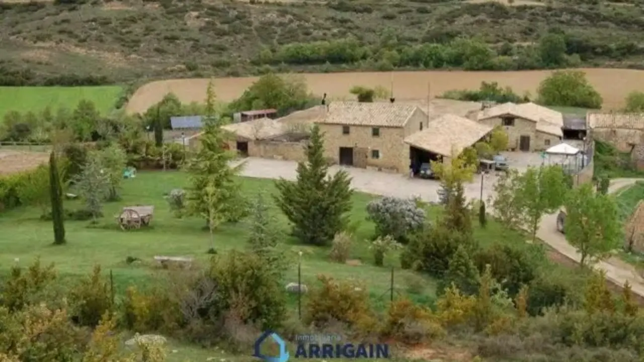 Finca de lujo en Arag&oacute;n / Inmobiliaria Arrigain