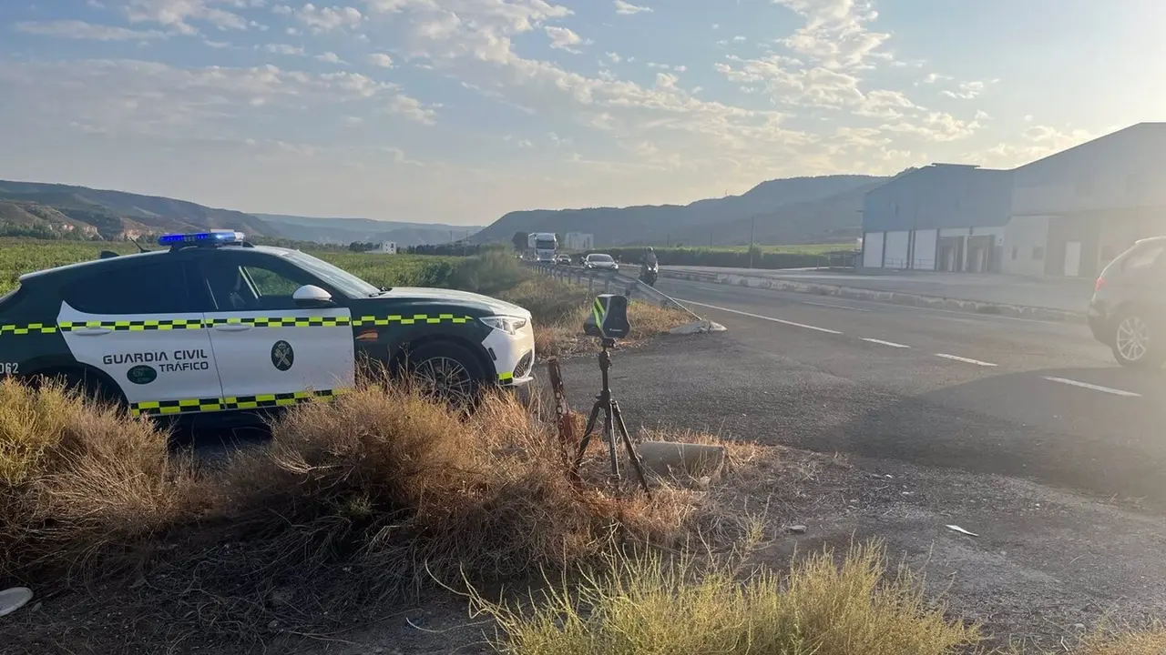 Control de velocidad / Guardia Civil