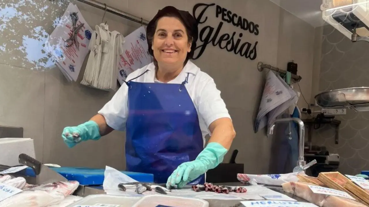 Pescados Iglesias es una pescader&iacute;a de Zaragoza con 30 a&ntilde;os de historia. / HA