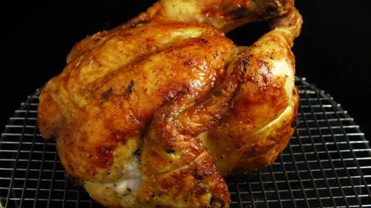 Pollo asado. Archivo.