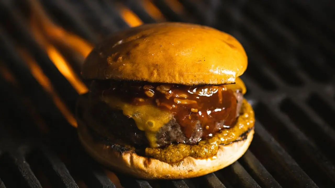 Las hamburguesas de Alex Vi&ntilde;al han triunfado en toda Espa&ntilde;a / Nolasmoke