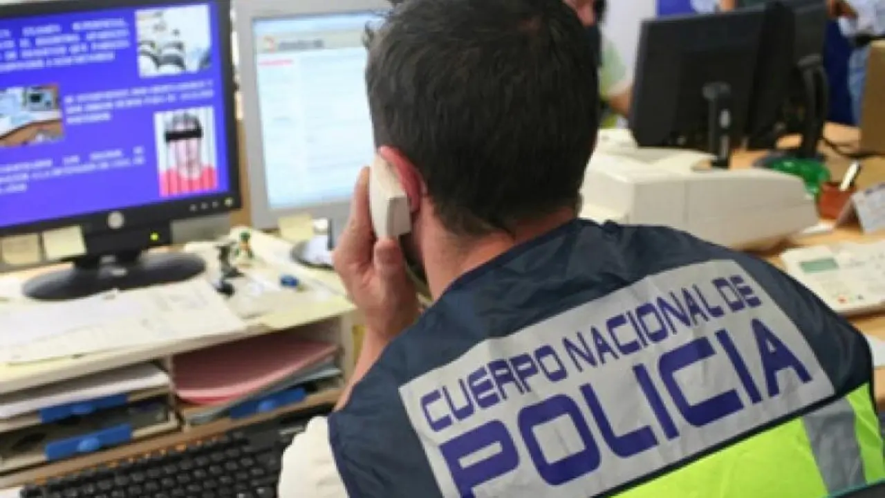 Polic&iacute;a nacional