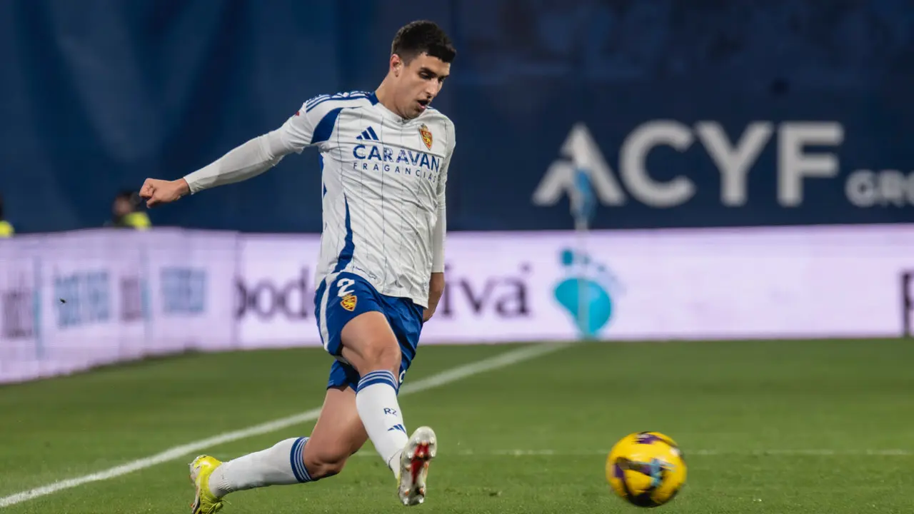 Marcos Luna con el Real Zaragoza / MARCOS CEBRI&Aacute;N