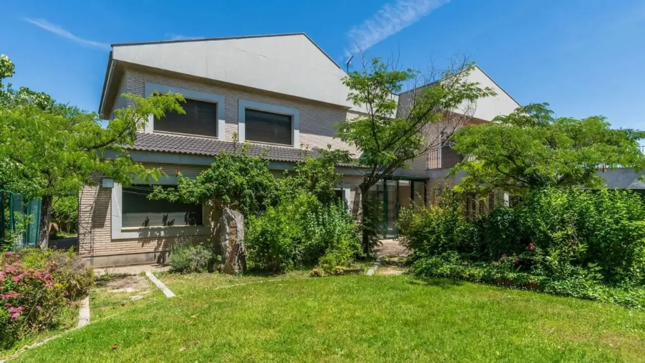 Chalet independiente en Casablanca, a la venta por 2,3 millones de euros / Idealista