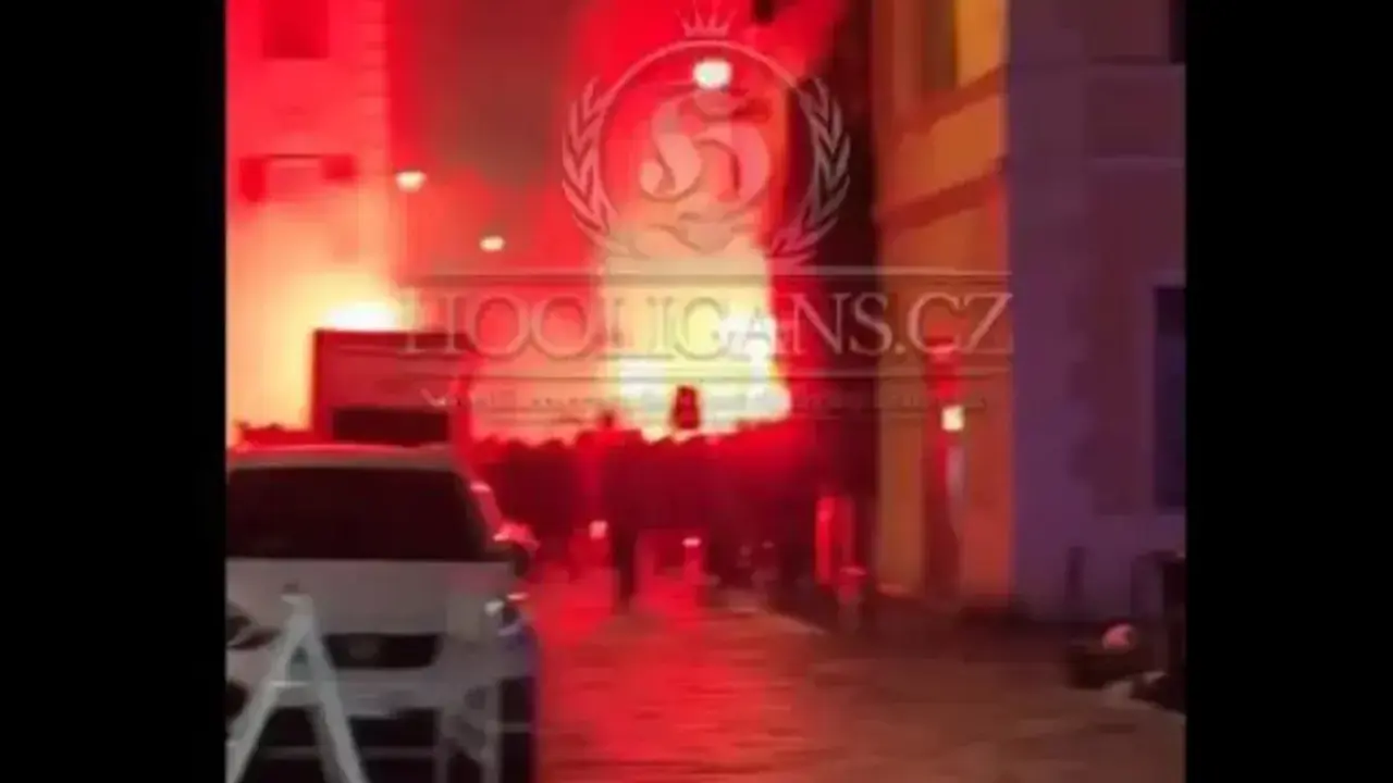 Ultras de la Real Sociedad y el Lazio en Roma