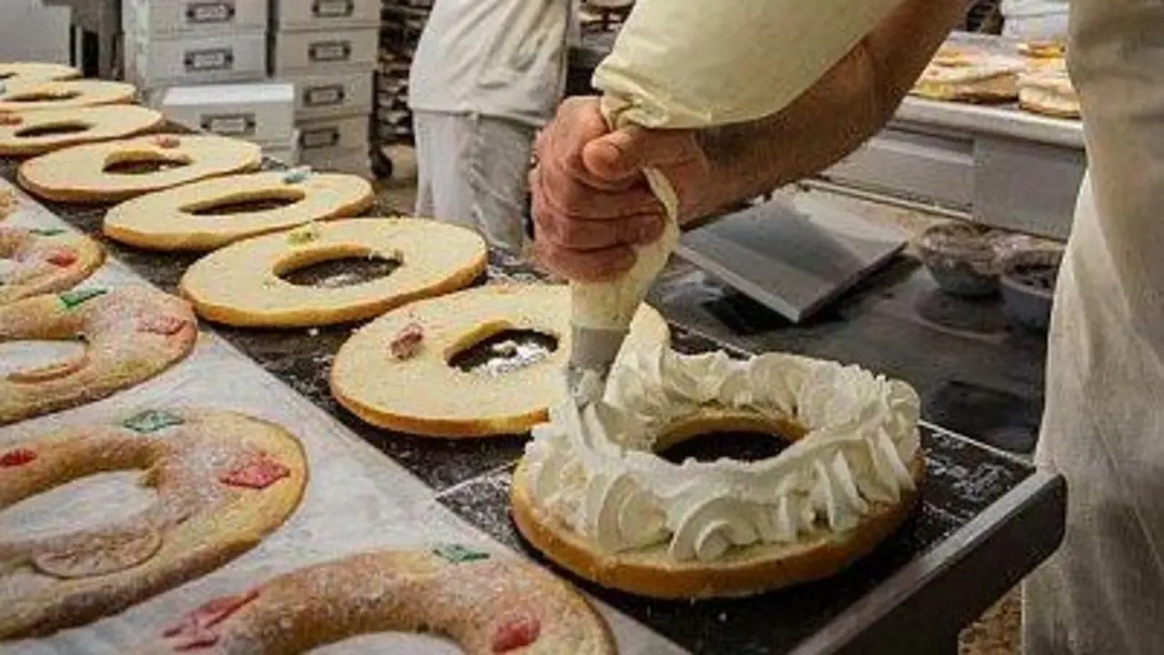 Rosc&oacute;n relleno de nata Mart&iacute;n Mart&iacute;n