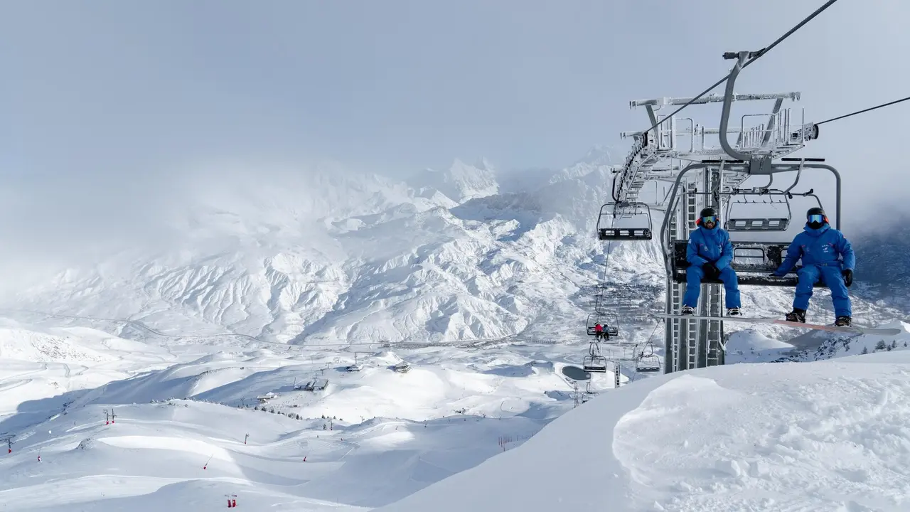 La estaci&oacute;n de esqu&iacute; Formigal-Panticosa, cubierta de nieve. / ARAMON