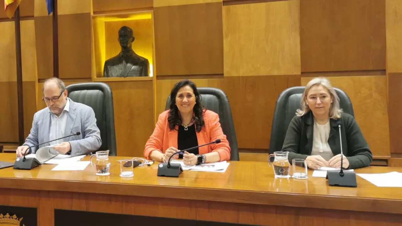 Comisi&oacute;n de Participaci&oacute;n Ciudadana y R&eacute;gimen Interior del Ayuntamiento de Zaragoza | DANI MARCOS
