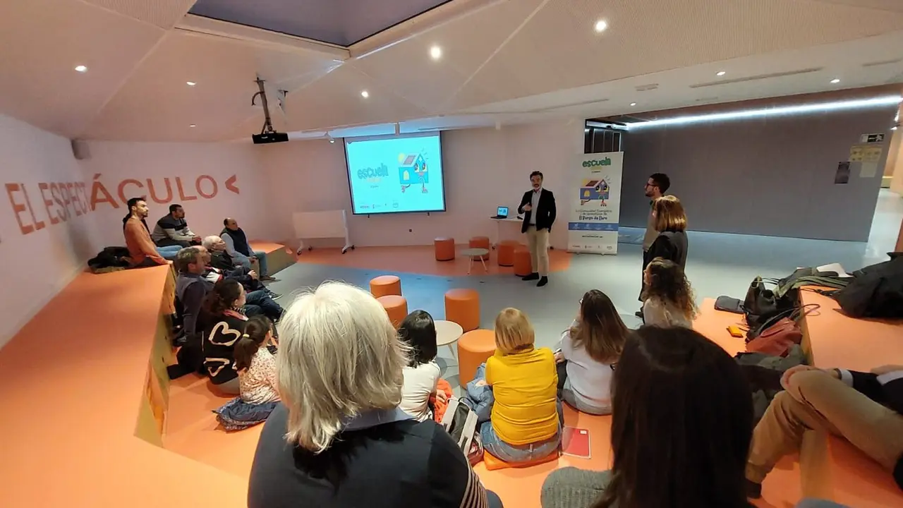 Presentaci&oacute;n de la Escuela Solar de El Burgo de Ebro.