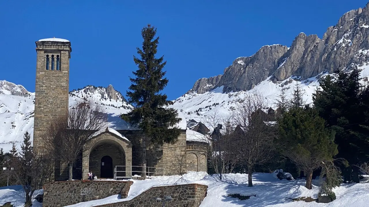 Iglesia de San Basar&aacute;n, Formigal ./ Valle de Tena