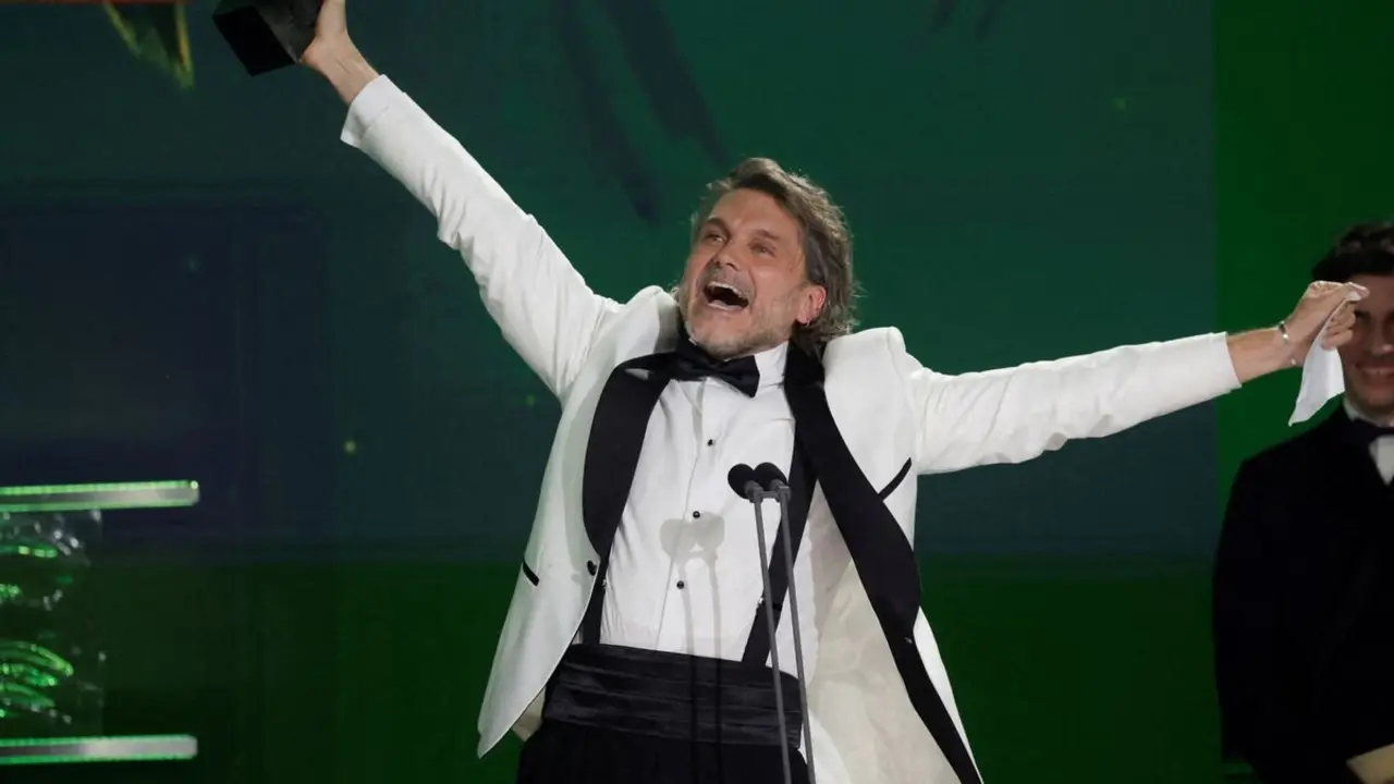 Salva Reina tras recibir el Goya al mejor actor de reparto
