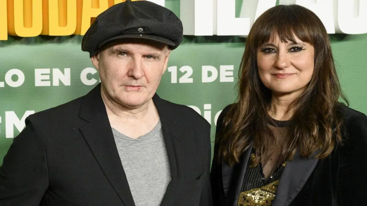 Amaral firma su disco en Zaragoza.