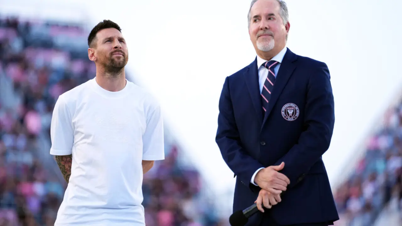 Jorge Mas y Messi / Rich Storry-Imagn Images