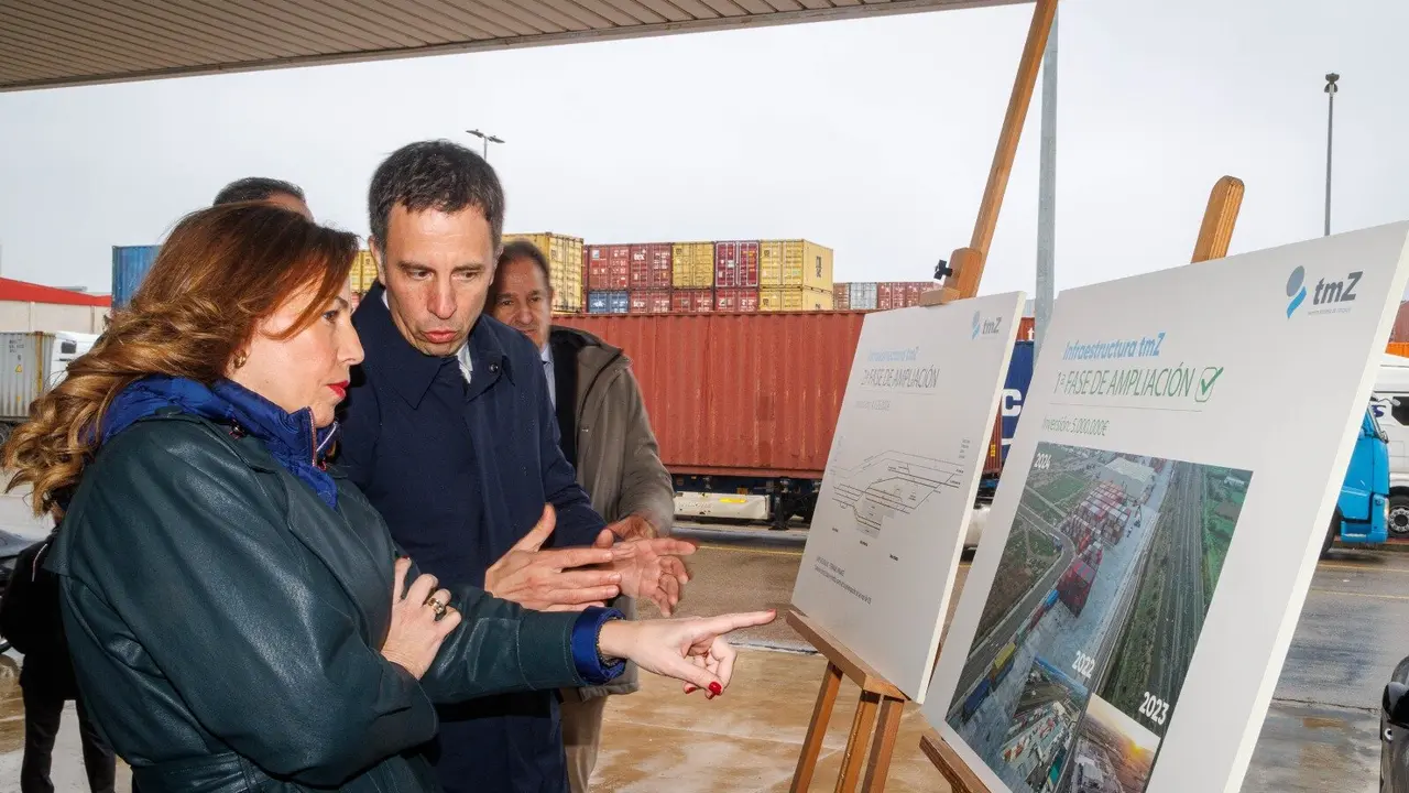 La alcaldesa Natalia Chueca anuncia la licitaci&oacute;n de las obras de la segunda fase de ampliaci&oacute;n de la TMZ. AZ