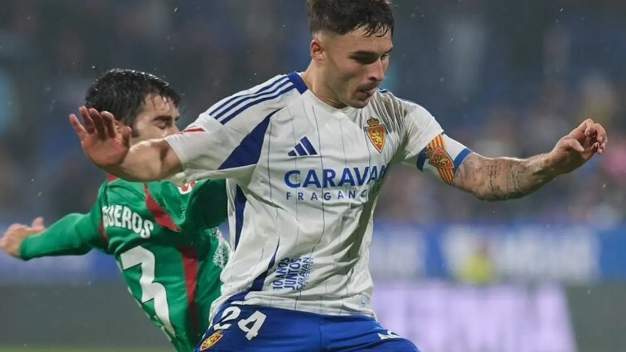 Llu&iacute;s L&oacute;pez con el Real Zaragoza / REAL ZARAGOZA