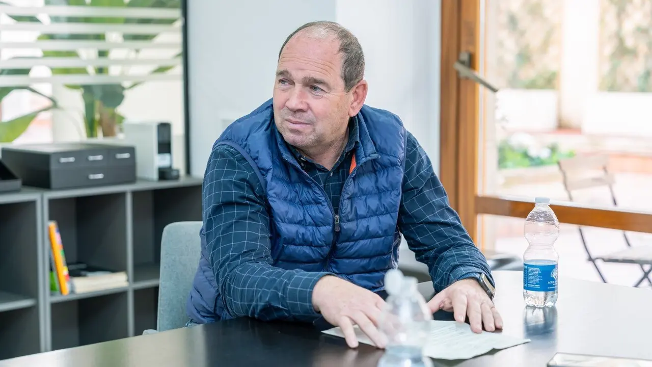 Javier Nicol&aacute;s, alcalde de Chiprana. / &Aacute;LVARO CALVO
