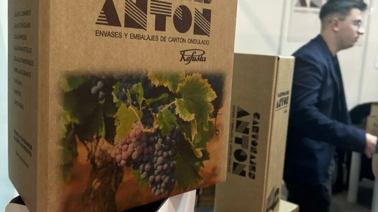 Cartonajes Ant&oacute;n en la Feria ENOMAQ