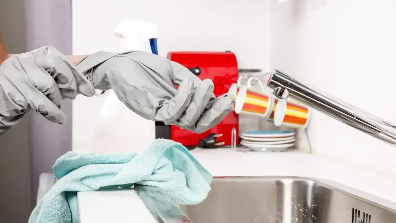 Nuevas normas para empleadores de trabajadoras del hogar