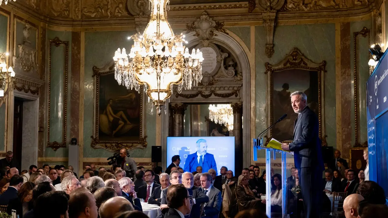 El presidente de Arag&oacute;n, Jorge Azc&oacute;n, en el acto de Nueva Econom&iacute;a Forum