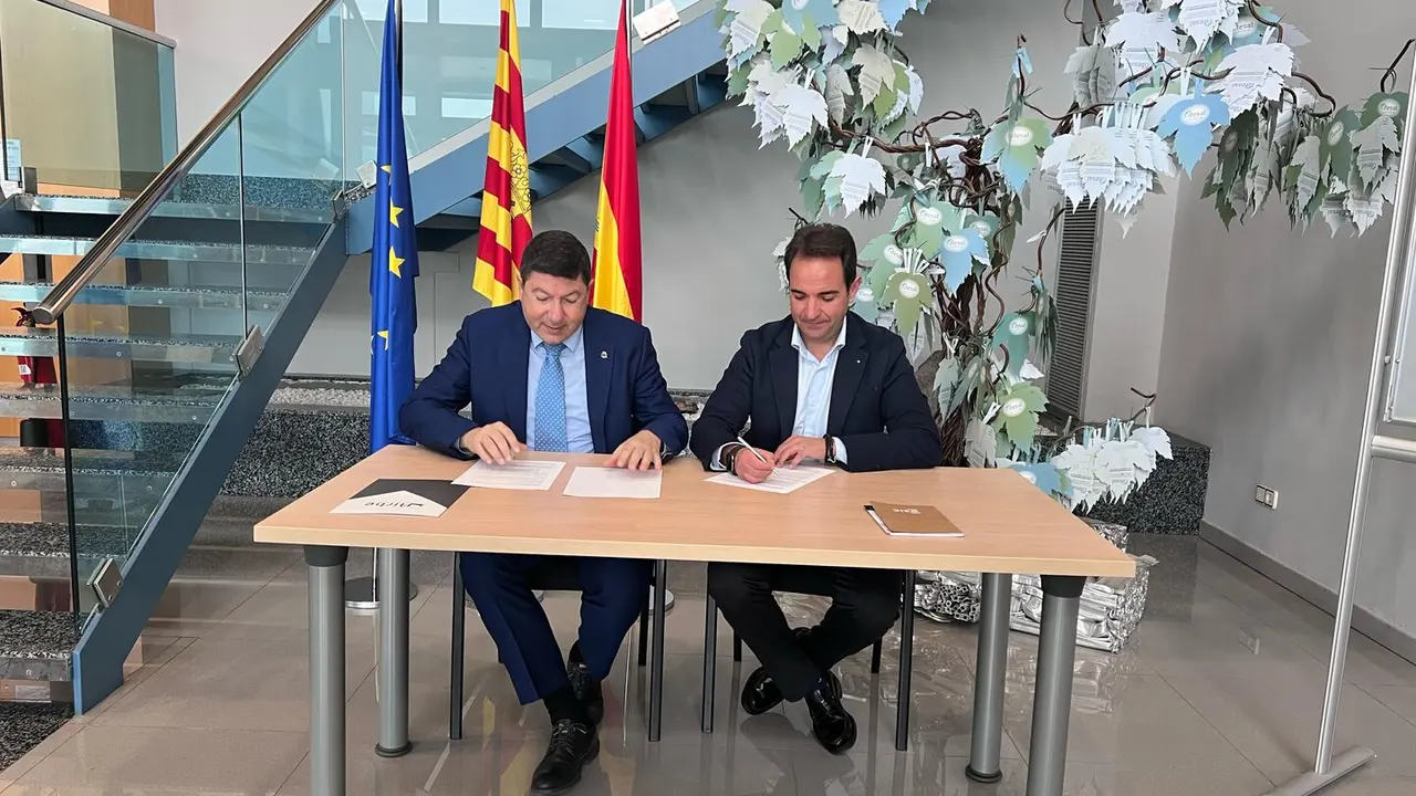 Convenido de  colaboraci&oacute;n de ESIC y AIRBE