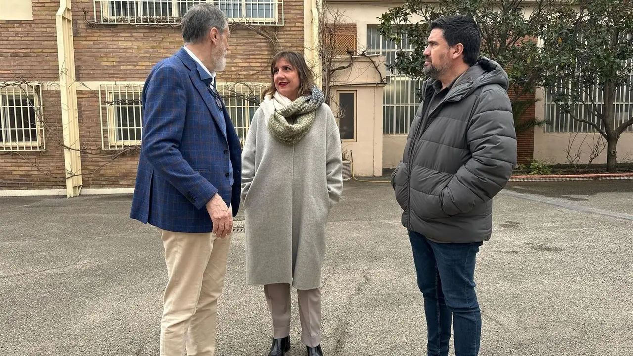 La portavoz del grupo municipal del PSOE en el Ayuntamiento de Zaragoza, Lola Ranera, propone una calle a la farmac&eacute;utica Paquita Ors