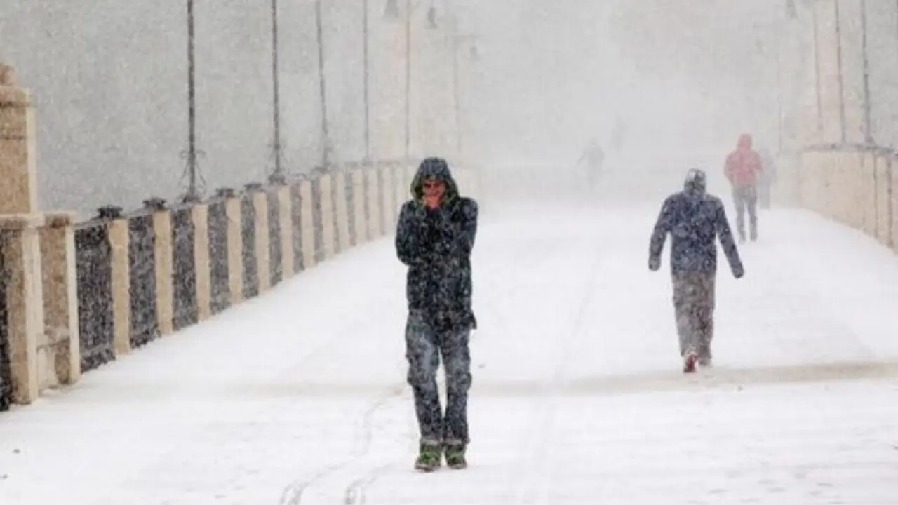 Temporal de lluvia y nieve en Teruel. / El Tiempo