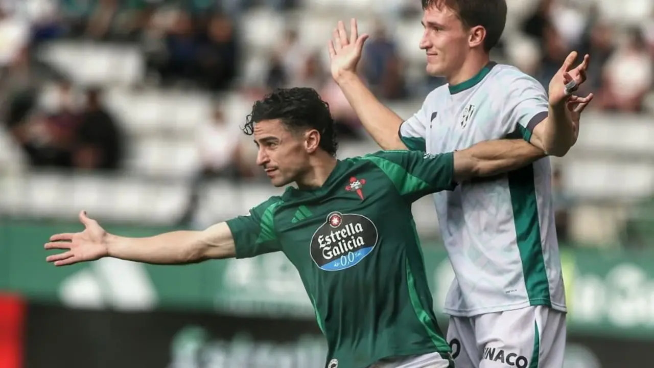 Imagen del encuentro de ida entre el Racing de Ferrol y la SD Huesca / LALIGA