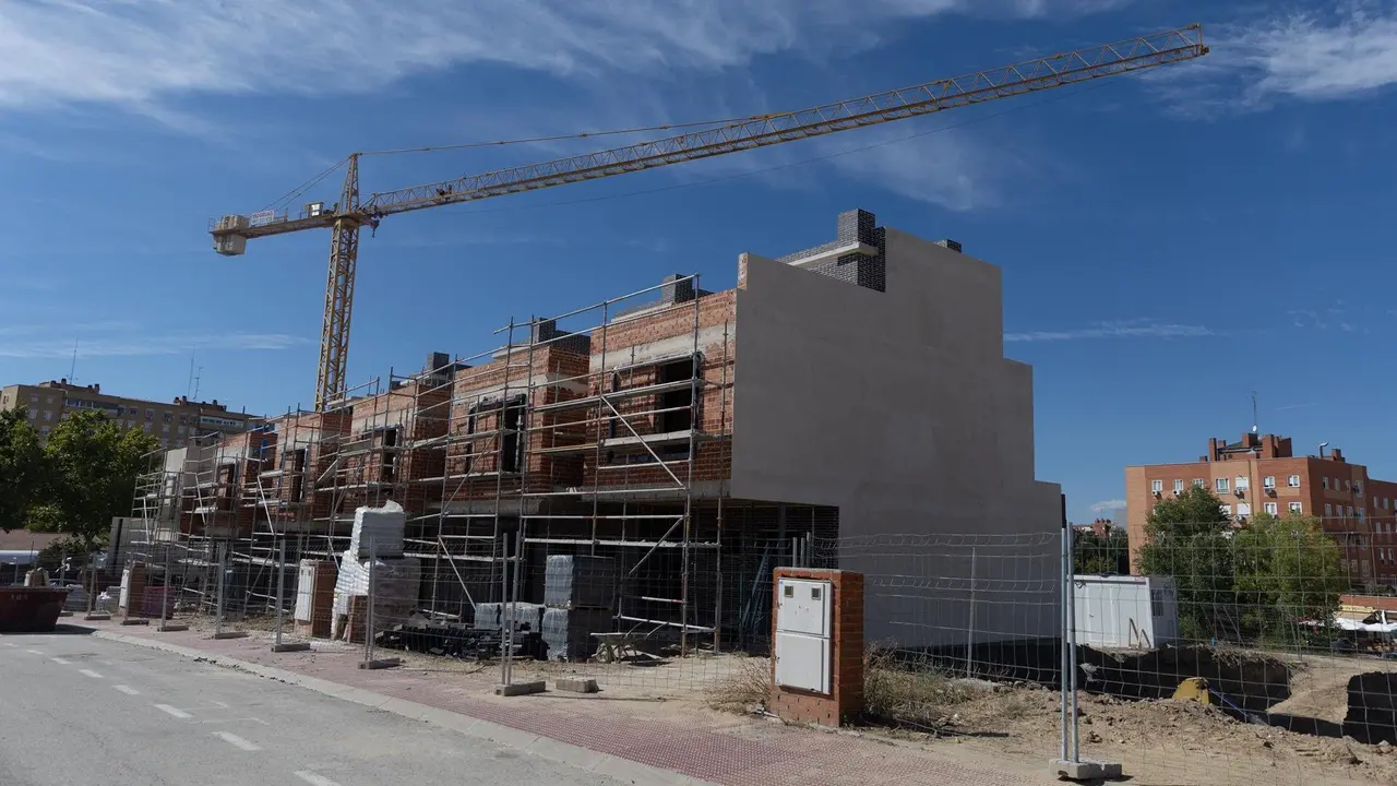 Vista general de las obras de vivienda nueva. / EP