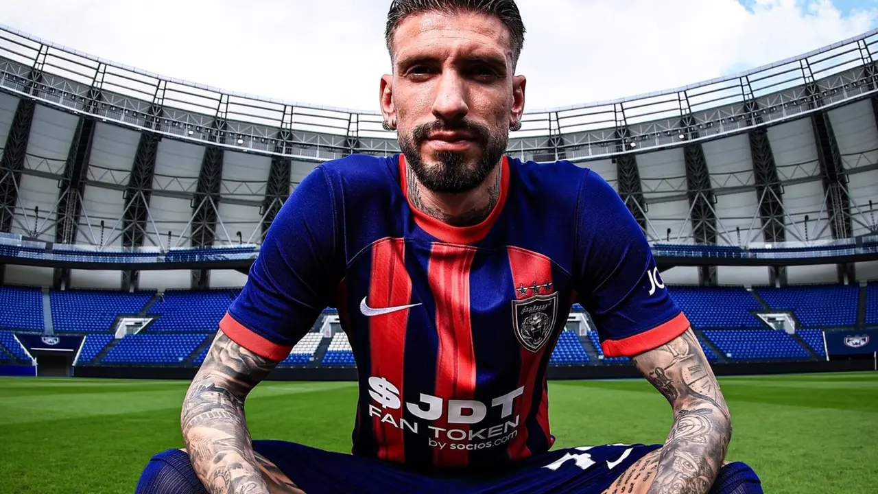 Samu Castillejo / JOHOR