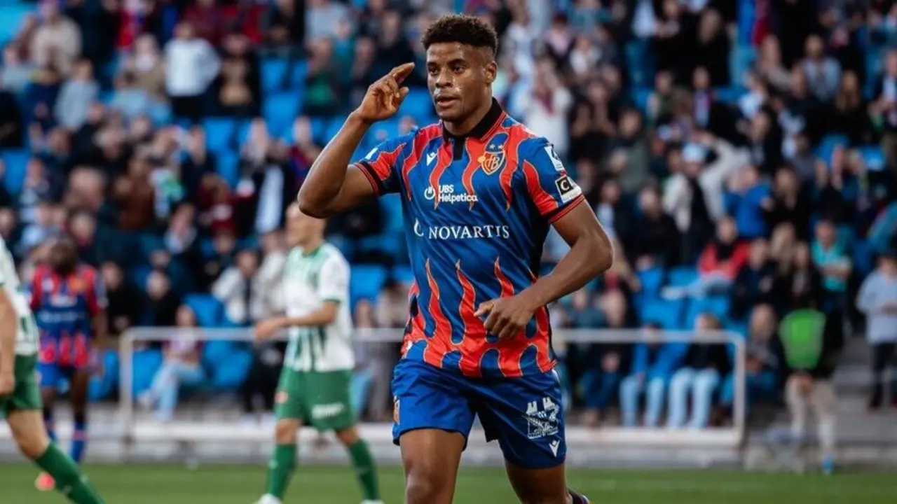 Kevin Carlos durante un partido / FC Basel 1893