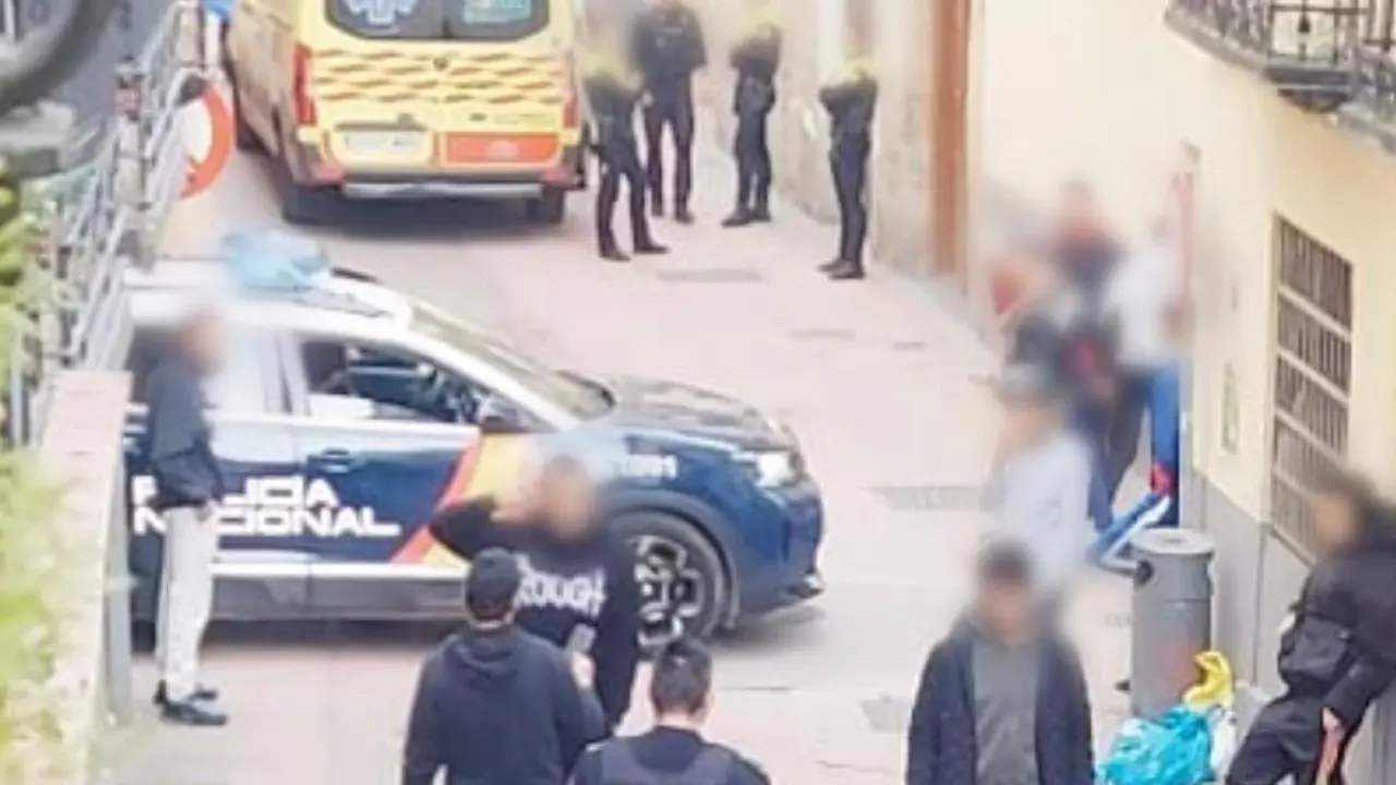 Imagen posterior al altercado con la presencia policial en la calle Boggiero/ H.A.