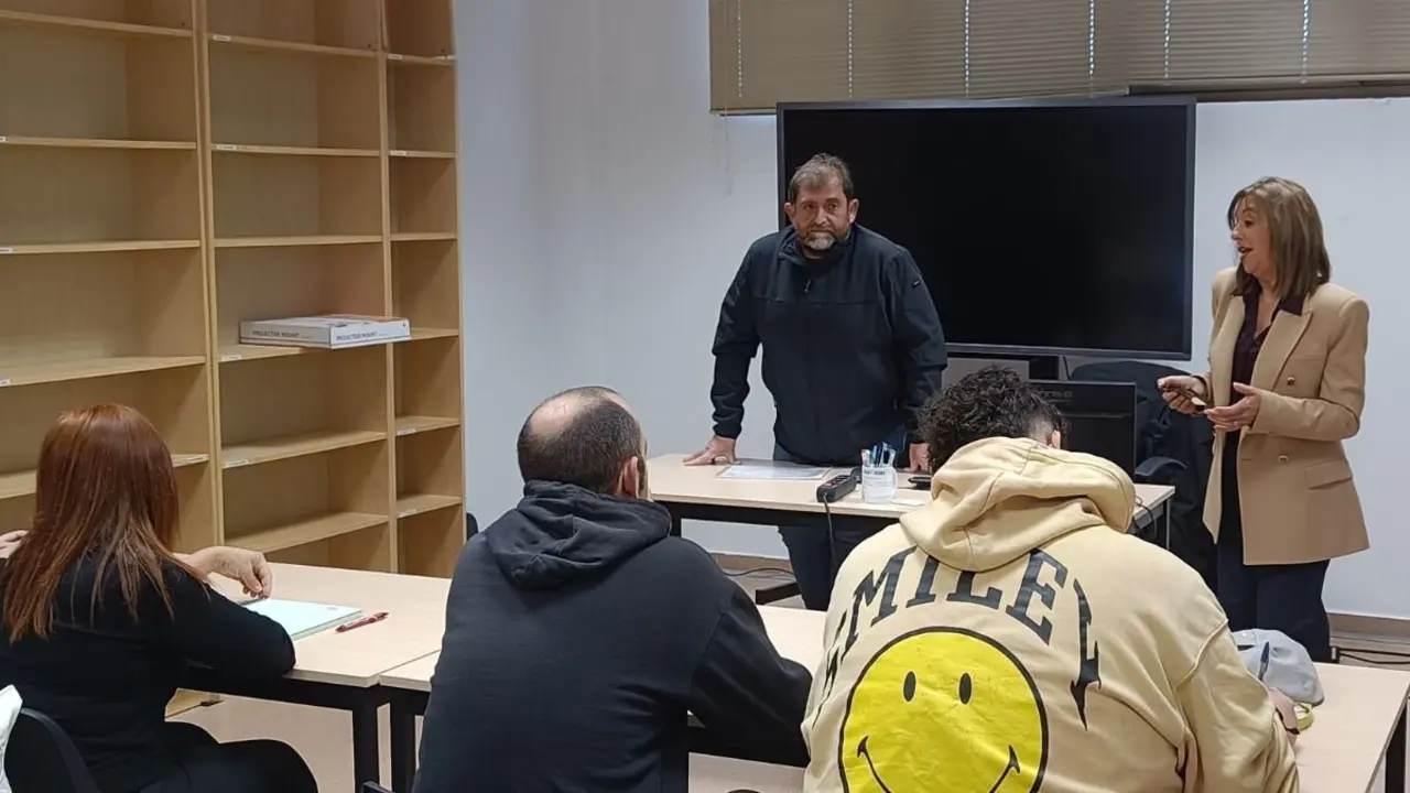 Inicio del programa experiencial de jardinería y albañilería en Calamocha.