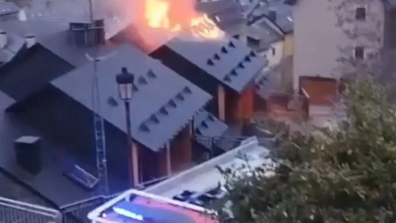 Un incendio en una vivienda da el susto en Panticosa: no hay da&ntilde;os personales ./ H.A