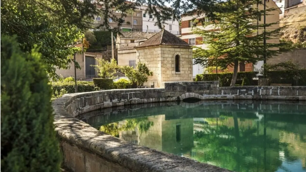 El pueblo de Teruel que gracias al cielo ser&aacute; el que m&aacute;s crezca en poblaci&oacute;n ./ Turismo Comarca de Teruel