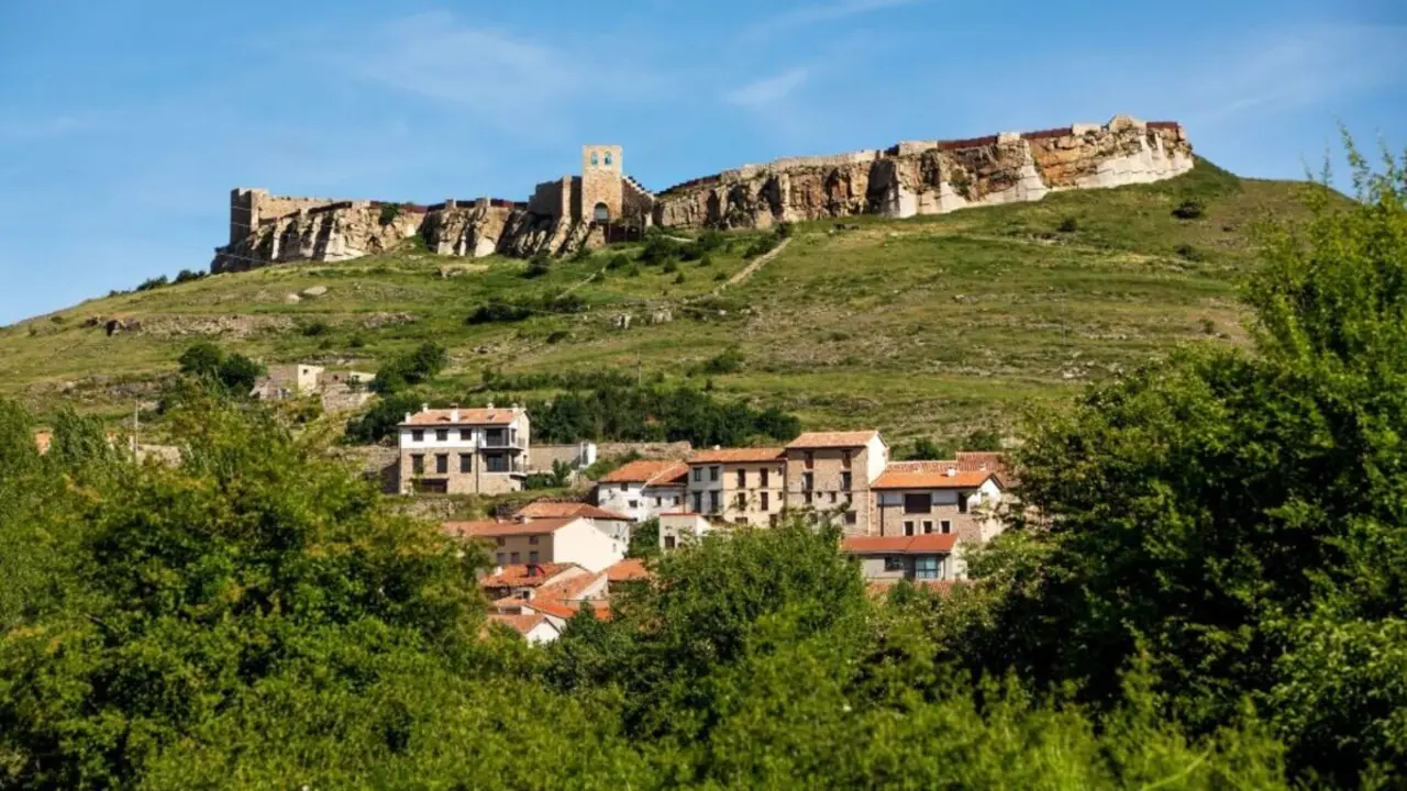 El hotel 5 estrellas de lujo en este pueblo de 600 habitantes de Teruel