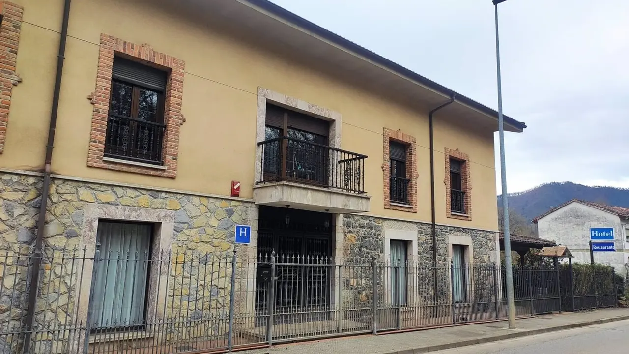 Edificio del restaurante de las exmonjas de Belorado en Arriondas (Parres) / EP