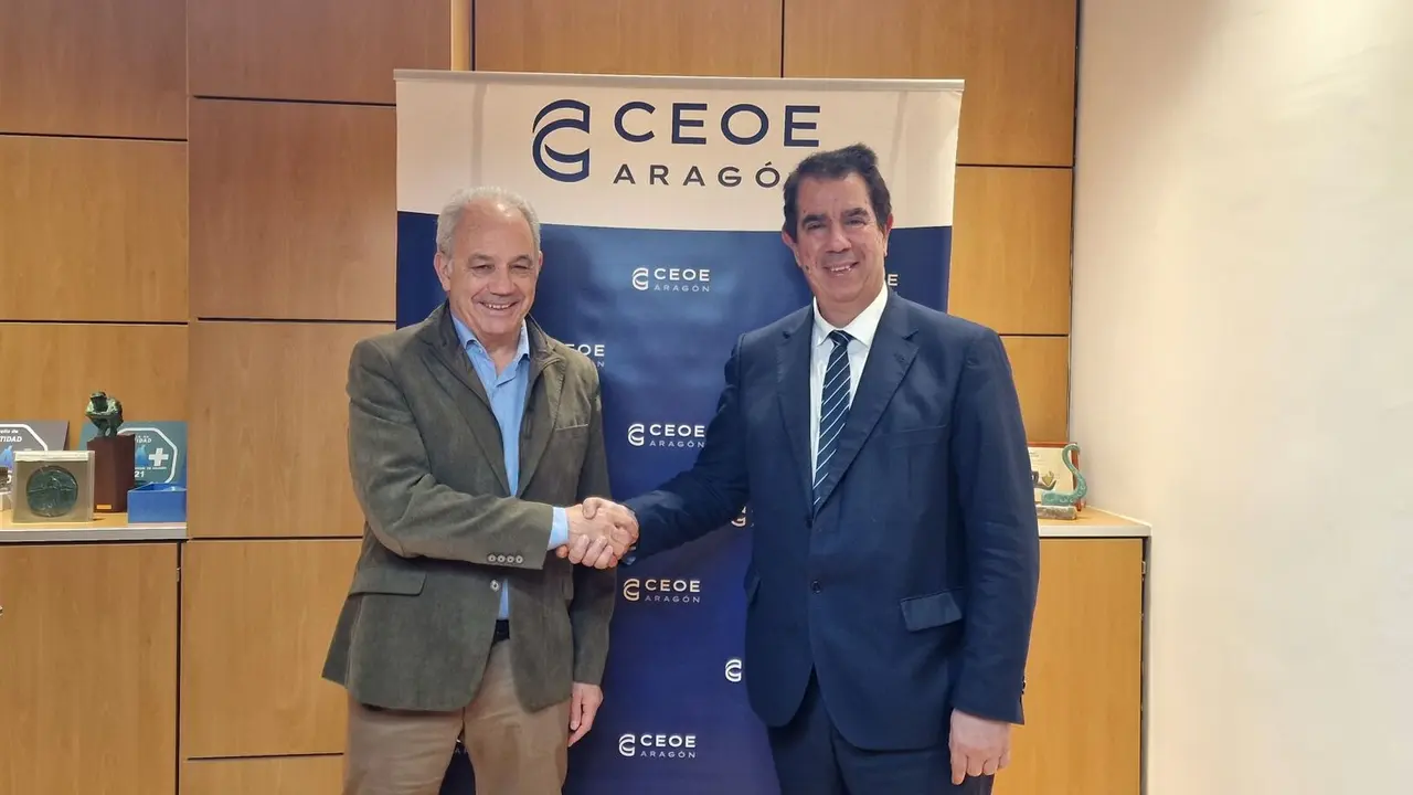 Alejandro Ibrahim (dcha.),  Cl&uacute;ster Aera y Miguel Marzo, CEOE Arag&oacute;n