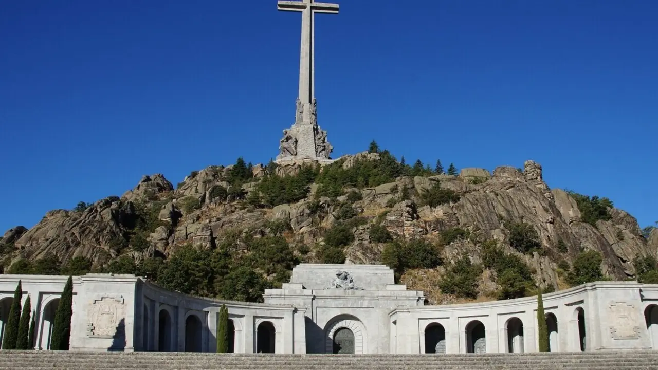 Valle de los Ca&iacute;dos