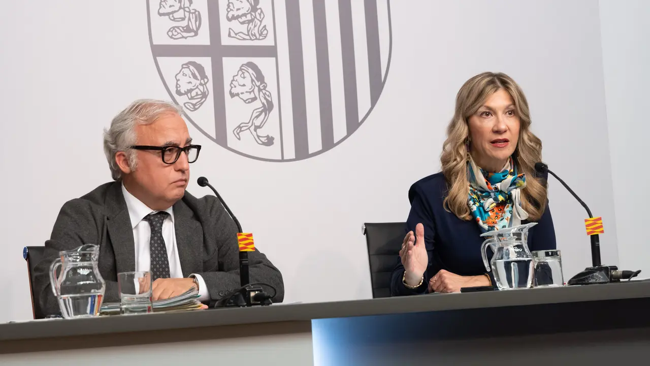 El consejero de Agricultura y Ganader&iacute;a, Javier Rinc&oacute;n, y la vicepresidenta del Gobierno, Mar Vaquero