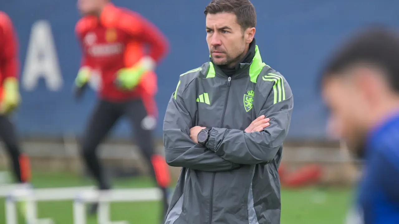 Gabi durante un entrenamiento con el Real Zaragoza / MARCOS CEBRI&Aacute;N