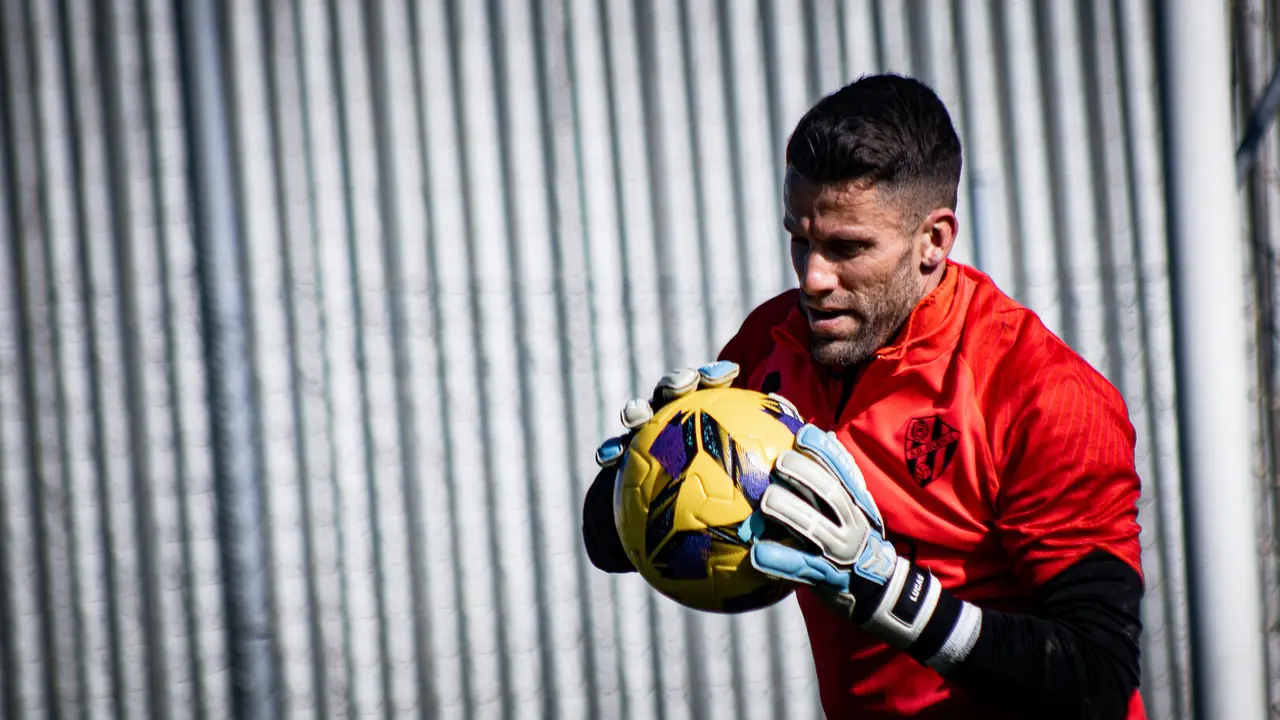 Dani Jim&eacute;nez durante un entrenamiento / SD Huesca