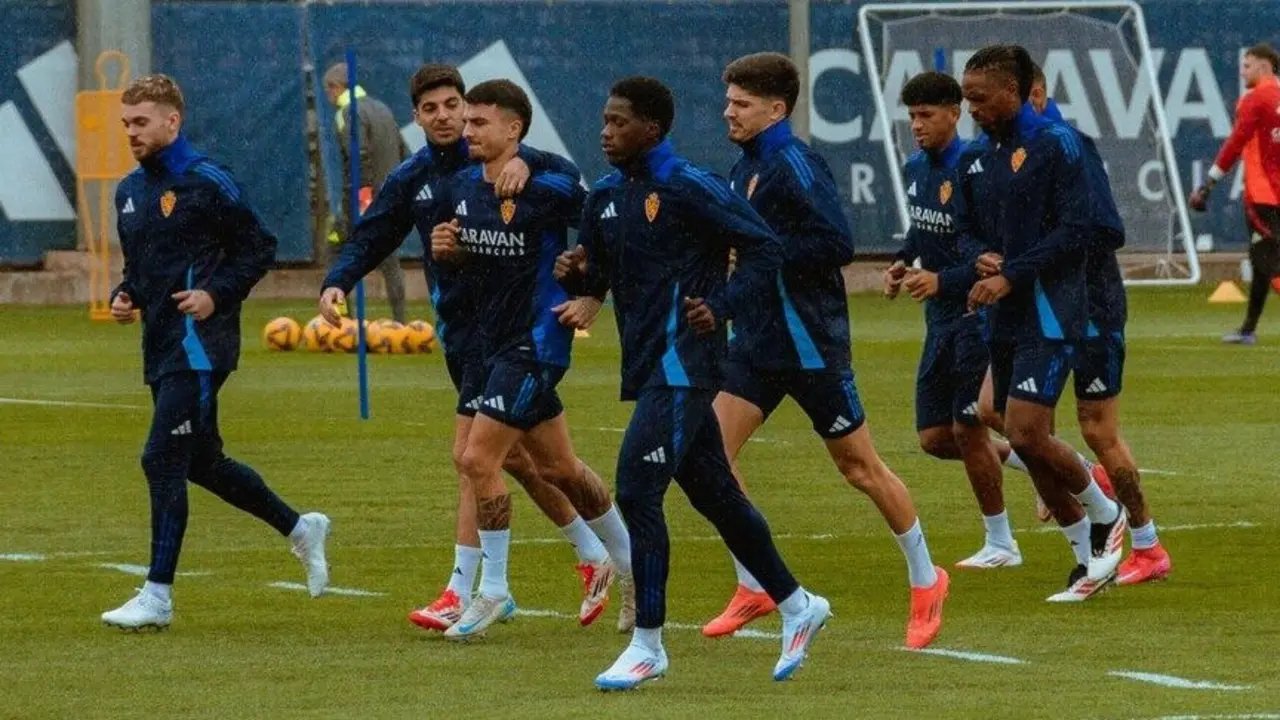 Jugadores del Real Zaragoza durante un entrenamiento / Real Zaragoza
