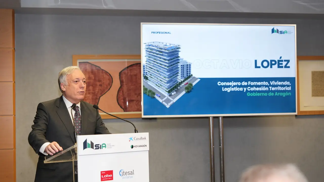El consejero de Vivienda, Cohesi&oacute;n Territorial y Fomento, Octavio L&oacute;pez, en el SIA