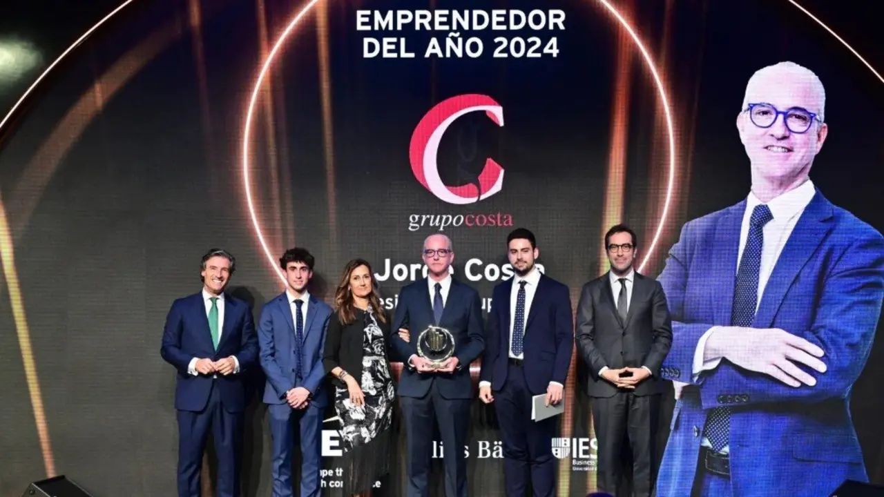 Jorge Costa, Premio al Emprendedor del A&ntilde;o EY 2024, en la entrega de galardones. / EY
