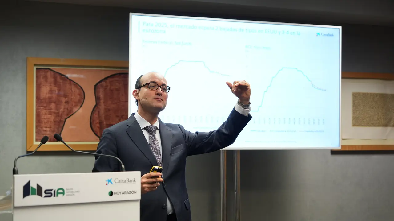Javier Garc&iacute;a Arenas, gerente de Planificaci&oacute;n estrat&eacute;gica y estudios de CaixaBank Research. / &Aacute;LVARO CALVO