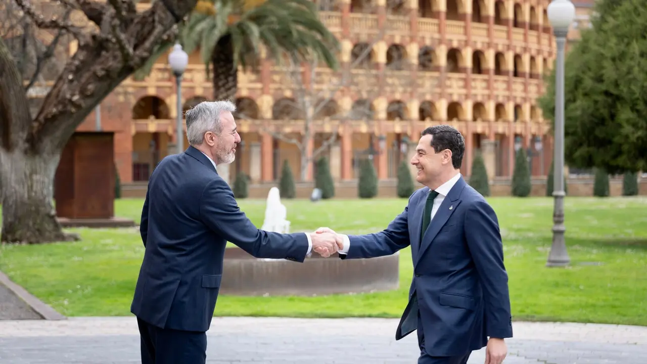 El presidente de Arag&oacute;n, Jorge Azc&oacute;n, y el presidente de la Junta de Andaluc&iacute;a, Juanma Moreno Bonilla