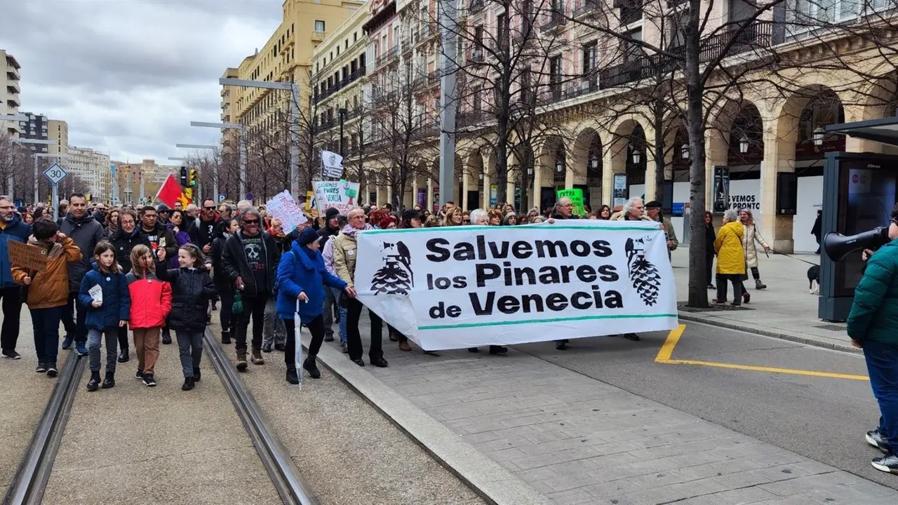Manifestaci&oacute;n este domingo de la plataforma 'Zaragoza no se vende'. EP