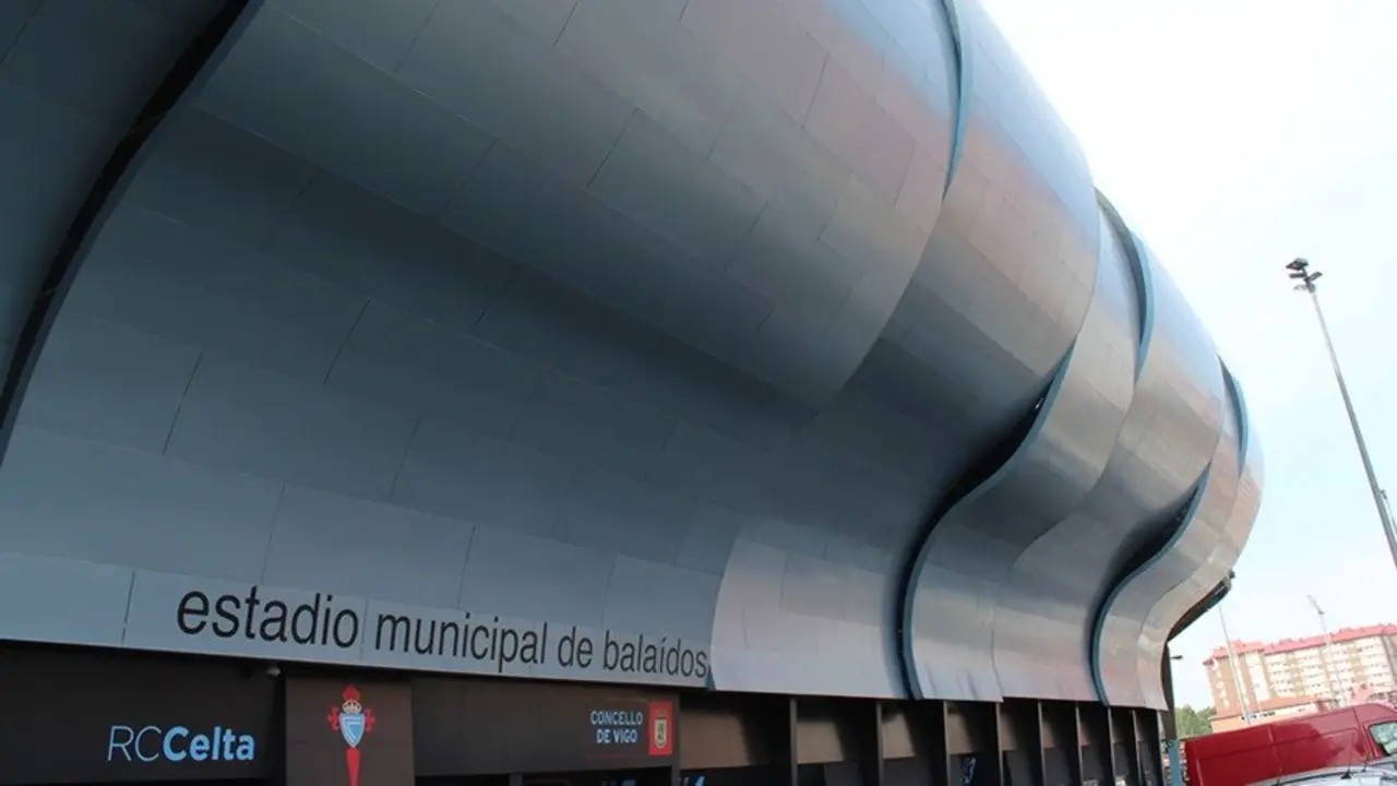 Estadio de Bala&iacute;dos / 'X'