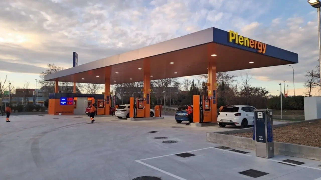 Estaci&oacute;n de servicio de Plenergy / PLENERGY